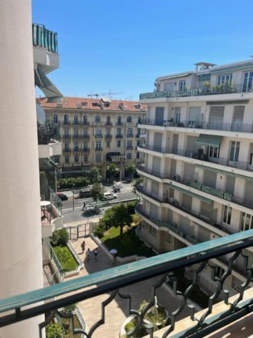 Bel Appartement Au Coeur Du Carre D'Or Massena Nice Bagian luar foto
